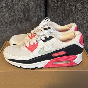 BRAND NEW - Nike Air Max White and Pink Athletic Shoes